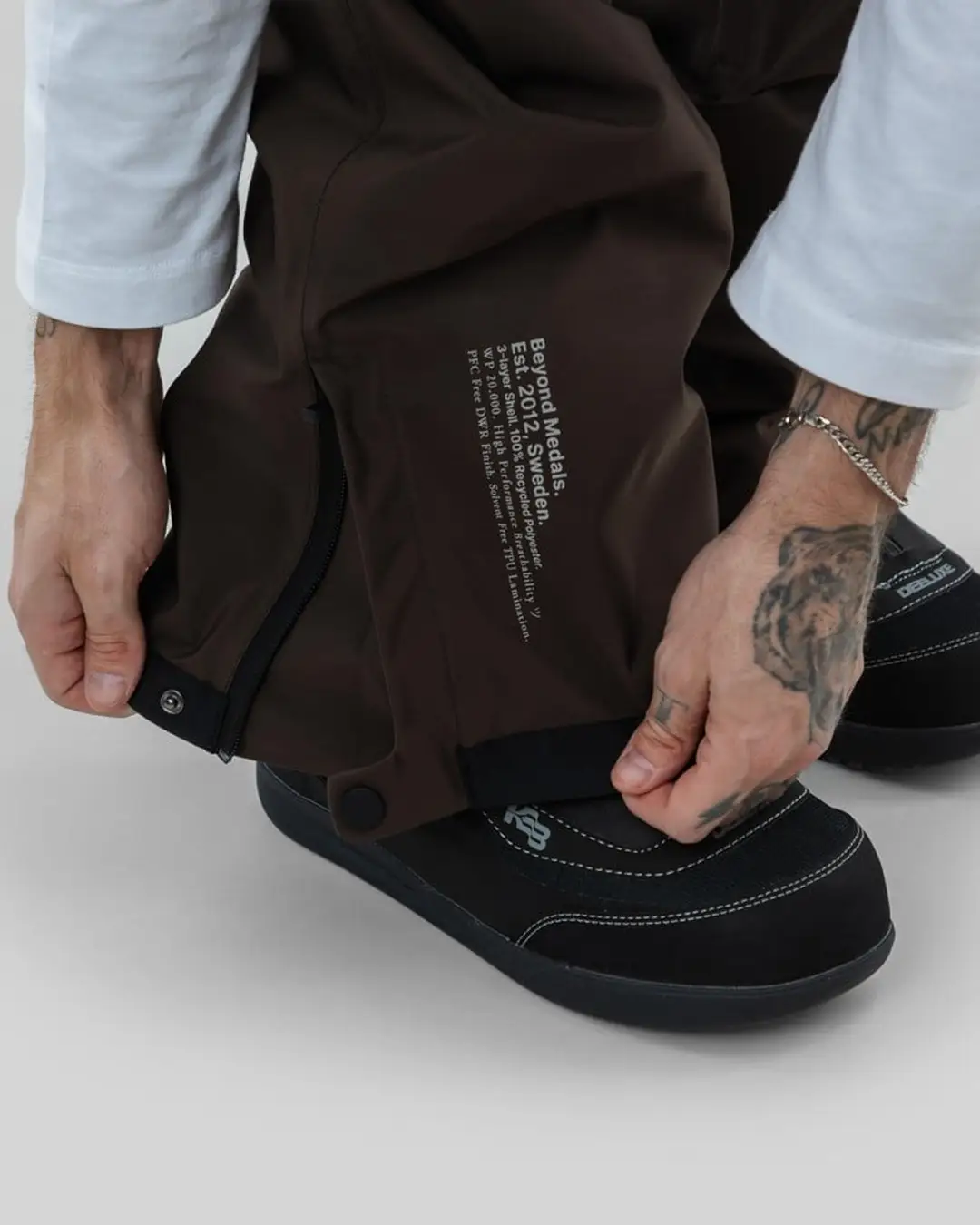 Omni 3L Snow Pants - Brown - Image 8