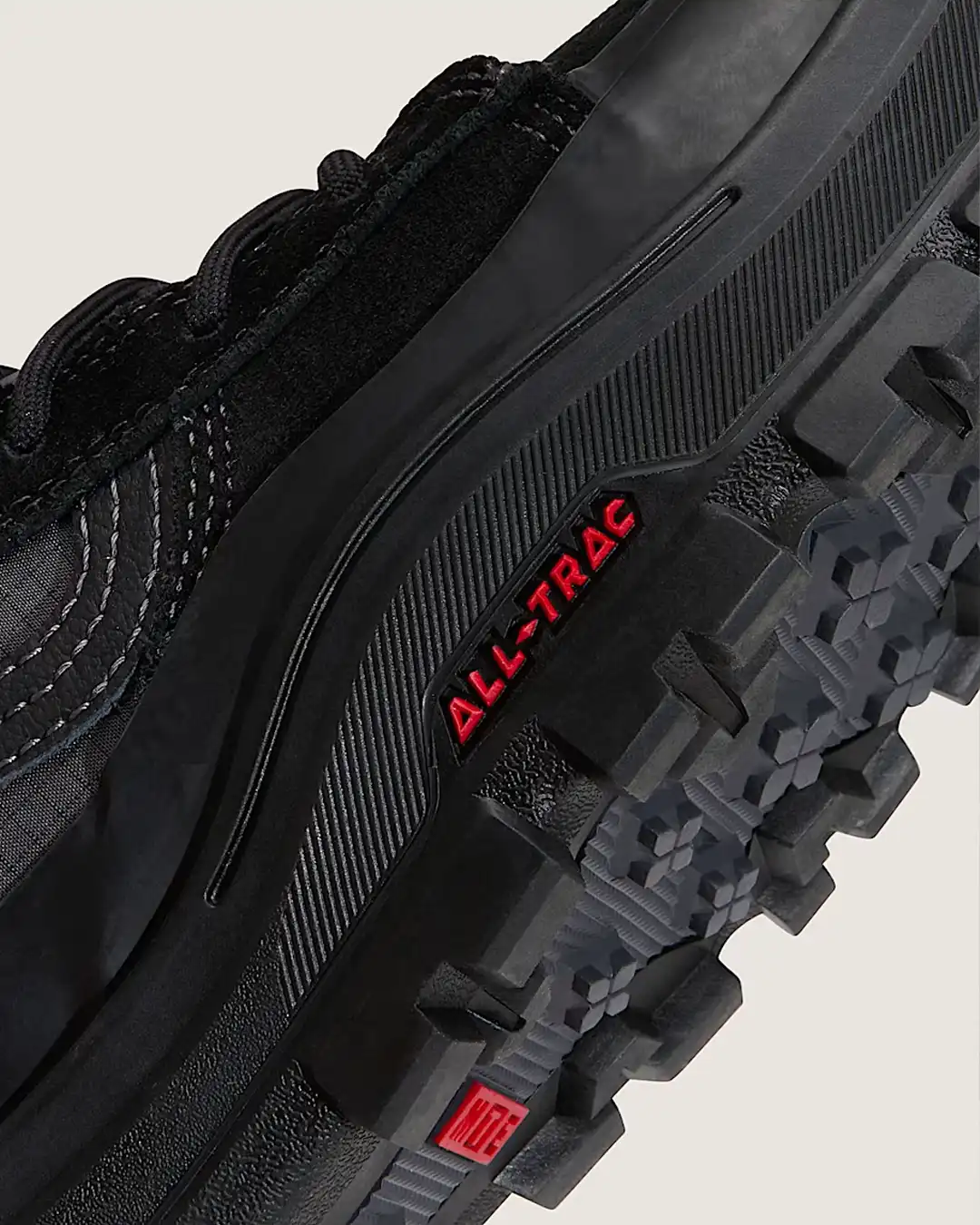 Mte Sk8-Hi Gore-Tex Insulated Shoes - Black/Black - Image 9